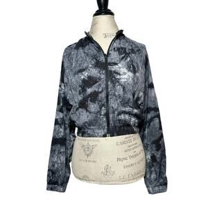 Gymshark | Women | Elevate Woven Grey Spray Dye Cropped Athletic Jacket | Small